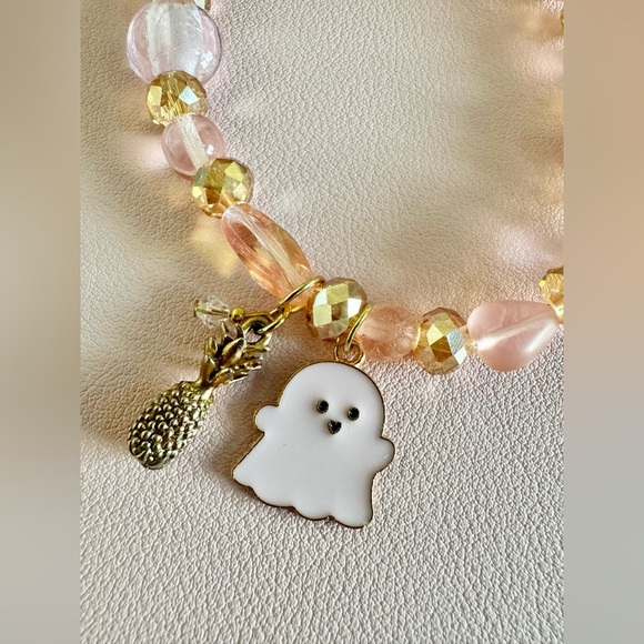 New Summerween Halloween Pink Beaded Bracelet w/ Ghost & Pineapple Charm - 8” - Picture 5 of 5